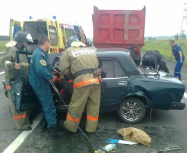 Спасатели МЧС ликвидировали последствия ДТП на автодороге «Грязи-Добринка»