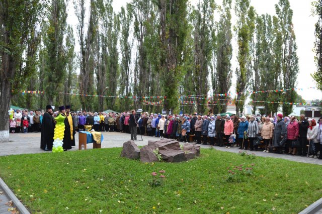 Благодарственным молебном открылся День пожилых людей в городе Грязи