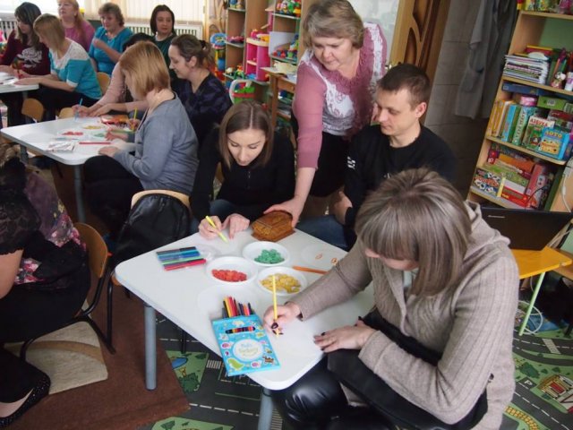 Заседания родительского клуба детского сада "Василёк" - обмен опытом семейного воспитания