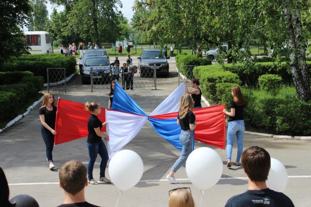 "Молодёжь против терроризма": грязинские студенты провели флэшмоб