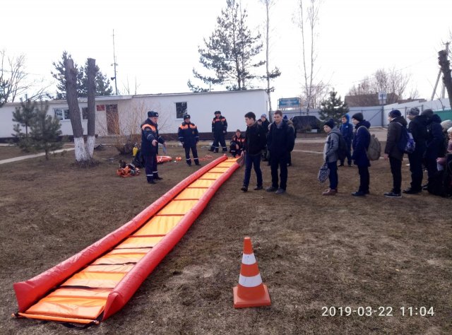 Школьники посетили Поисково-спасательную службу в Грязях