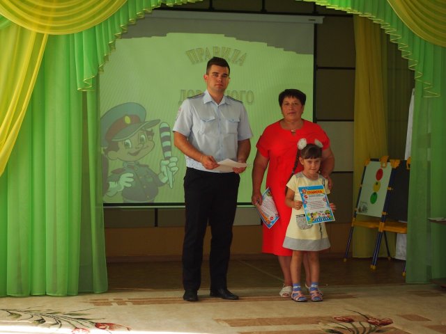 В детском саду "Василёк" продолжают изучать ПДД