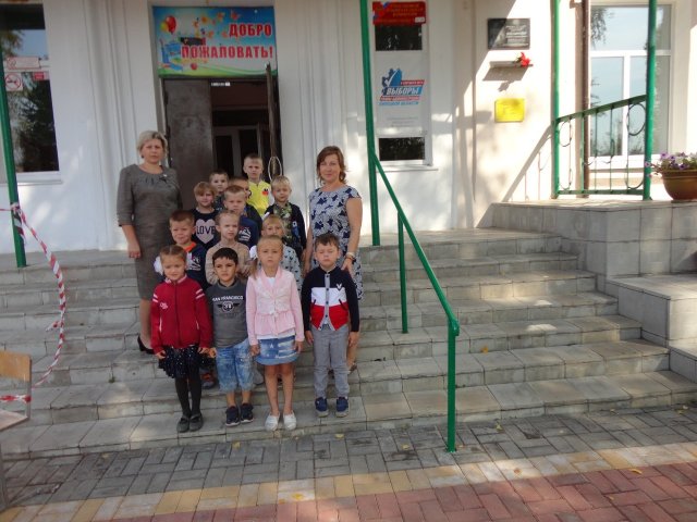 Воспитанники детского сада побывали на экскурсии в школе