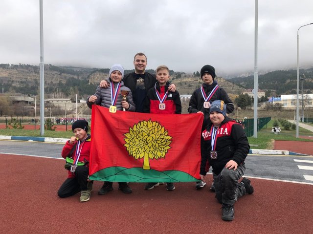 Грязинские спортсмены привезли медали с кубка России по ММА