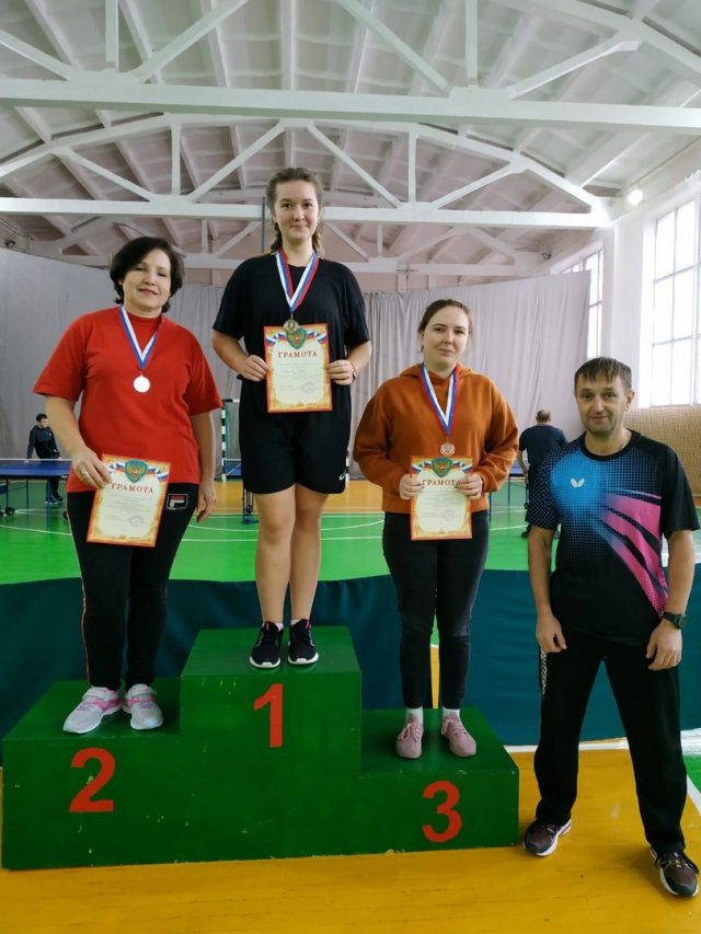 Первенство Грязинского района по настольному теннису объединило разновозрастных спортсменов
