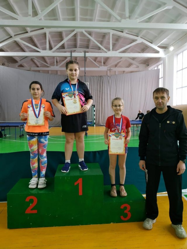 Первенство Грязинского района по настольному теннису объединило разновозрастных спортсменов