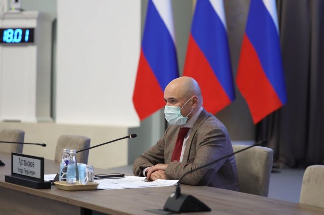 Игорь Артамонов поручил усилить контроль за введением новой ПЦР-лаборатории в Грязях