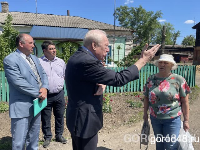 У главы Грязинского района Владимира Рощупкина есть огород площадью 6,4 гектара