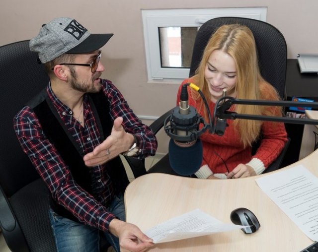Школьников из Липецкой области просят помочь сверстникам из Петербурга записать аудиокниги для незрячих и слабовидящих детей