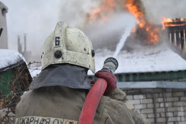 МЧС предупреждает о пожарах в зимний период